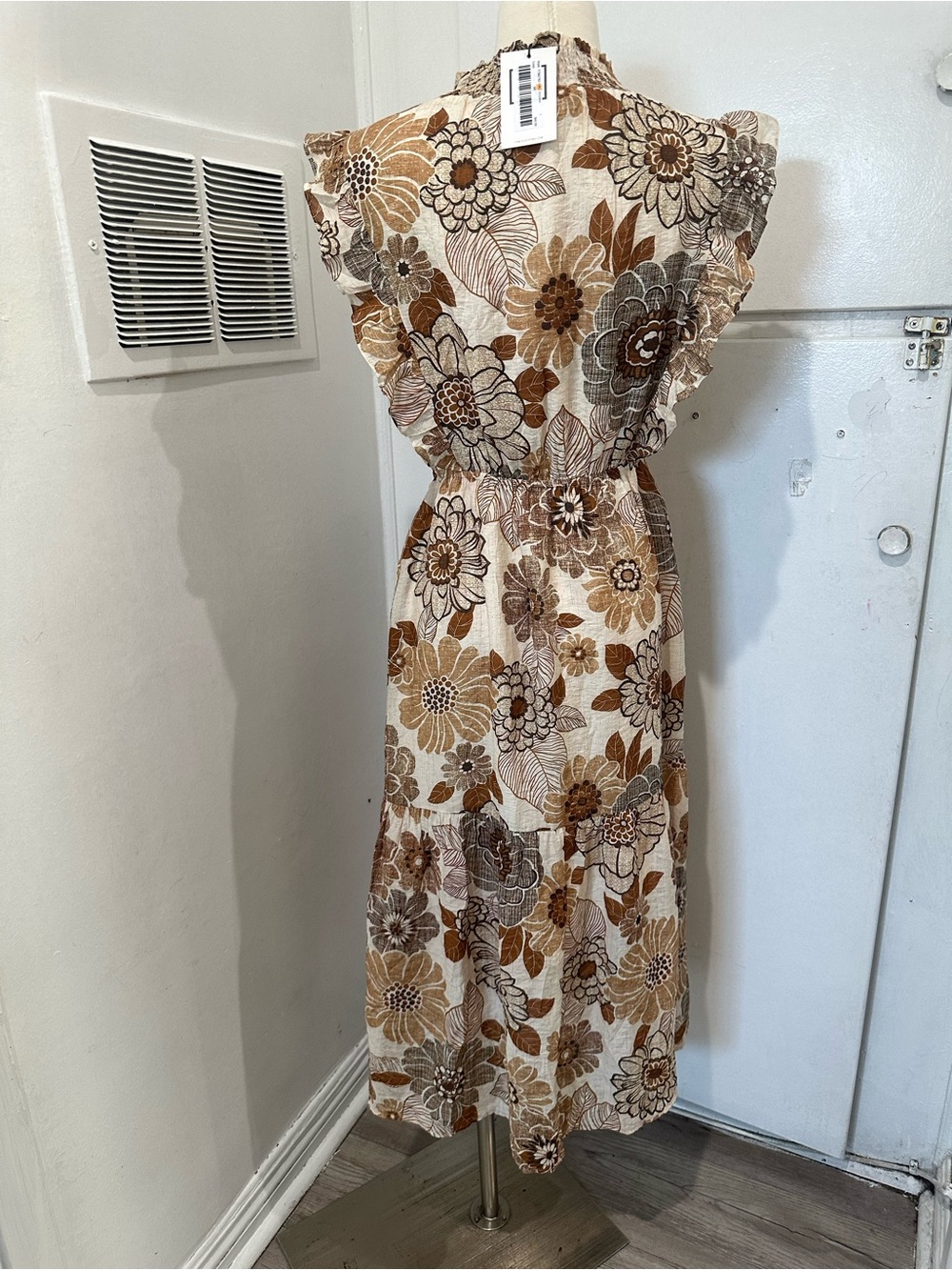 THML Cream and Brown Floral Midi Dress - Picture 5 of 8